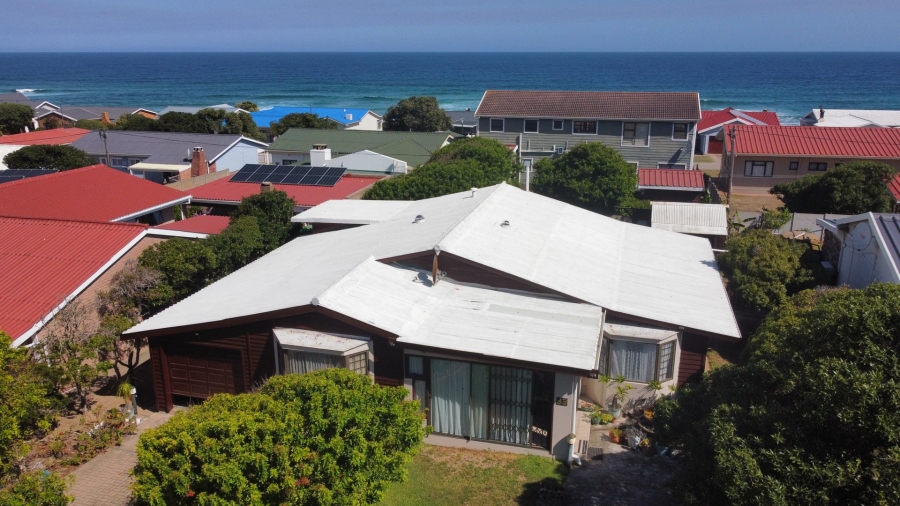 4 Bedroom Property for Sale in Dwarswegstrand Western Cape